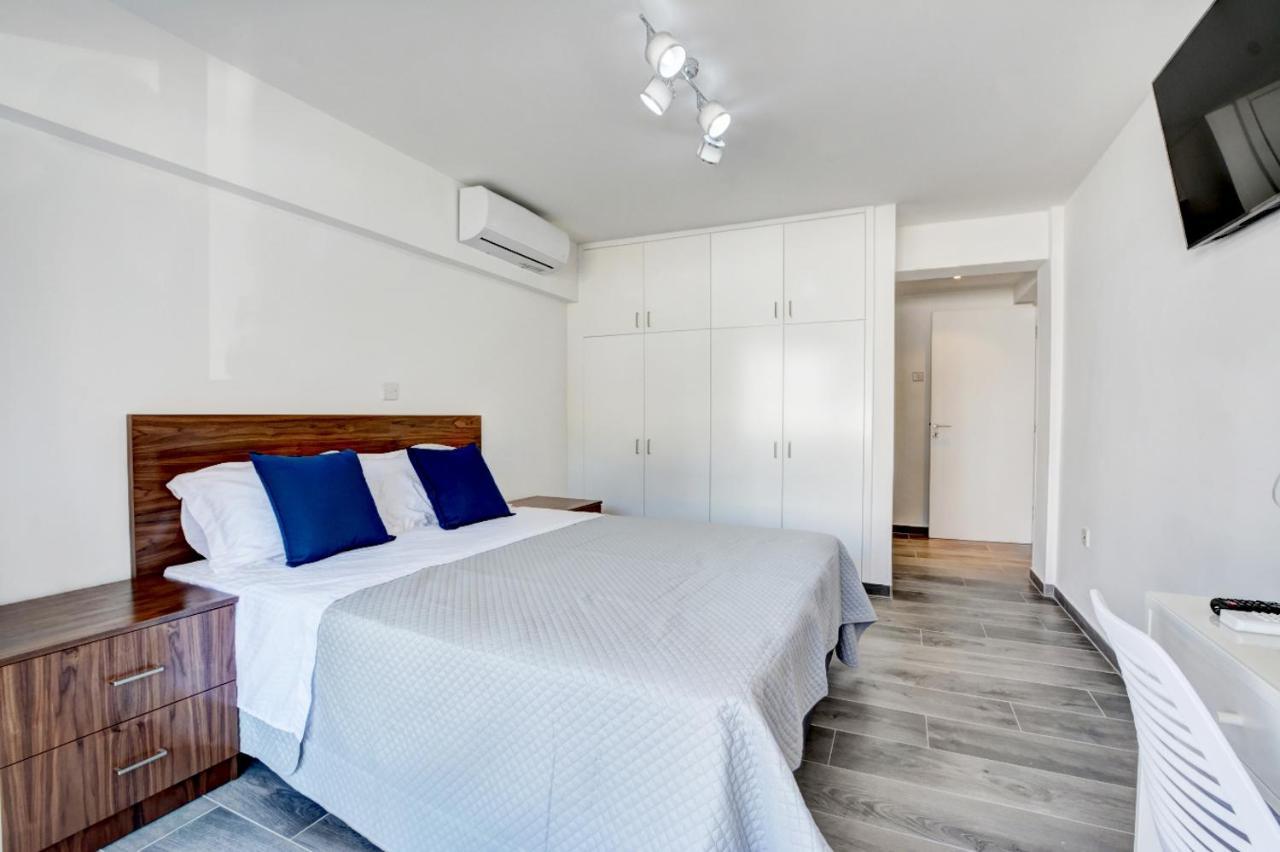 Myhome Delux, 3 Bedroom With Pool Appartement *