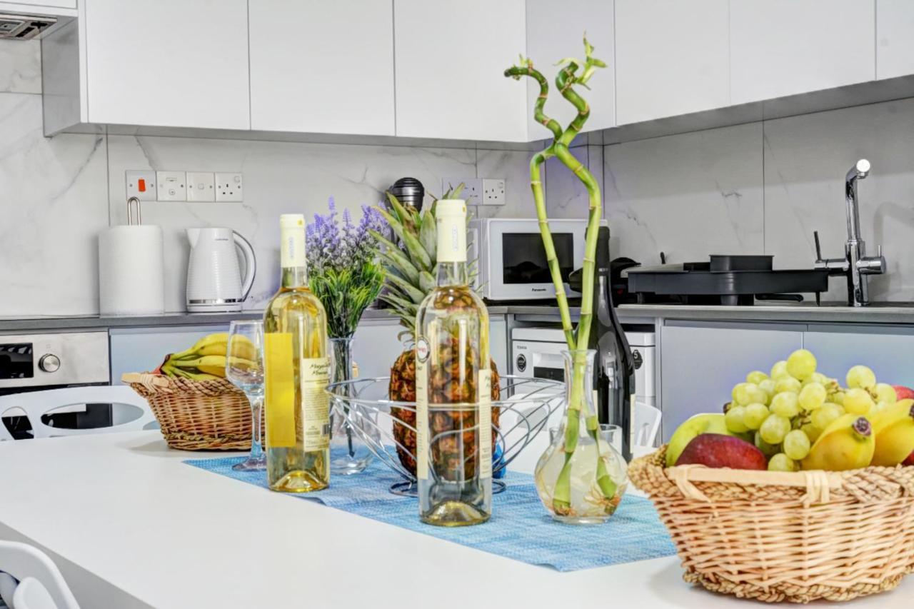 Myhome Delux, 3 Bedroom With Pool Appartement
